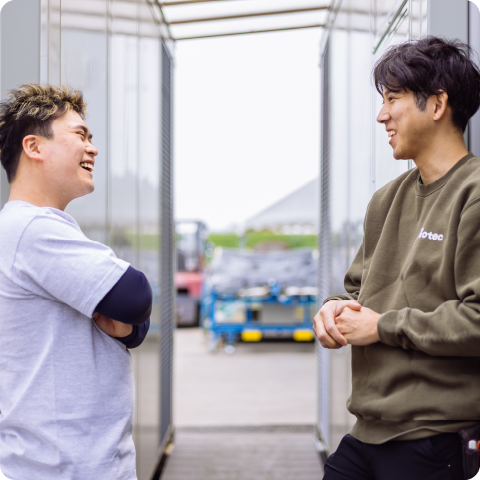 アイオテック社員写真